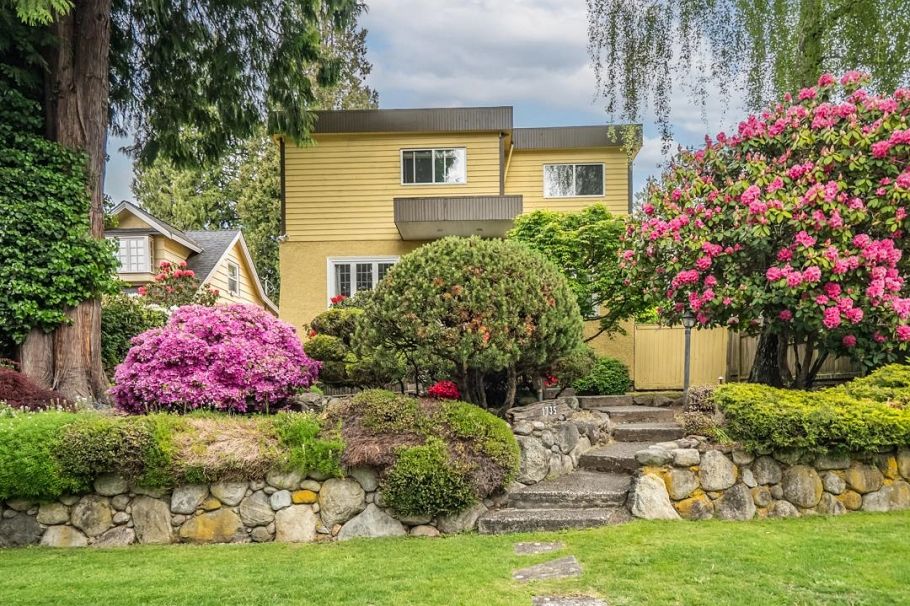 1735 W 62nd Avenue Vancouver, BC - 1