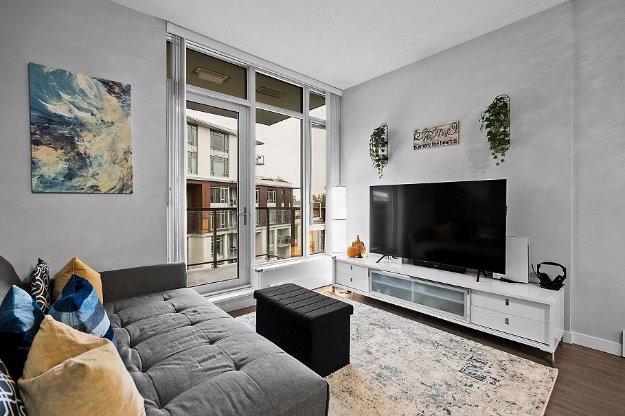 503 3168 Riverwalk Avenue Vancouver, BC - 2