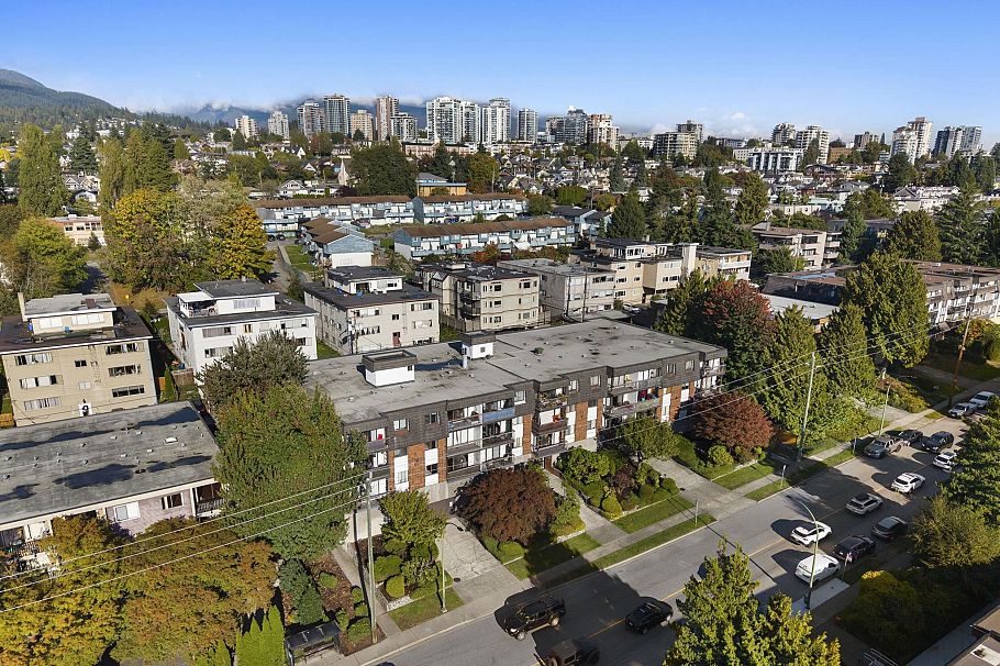 337 340 W 3rd Street North Vancouver, BC - 32