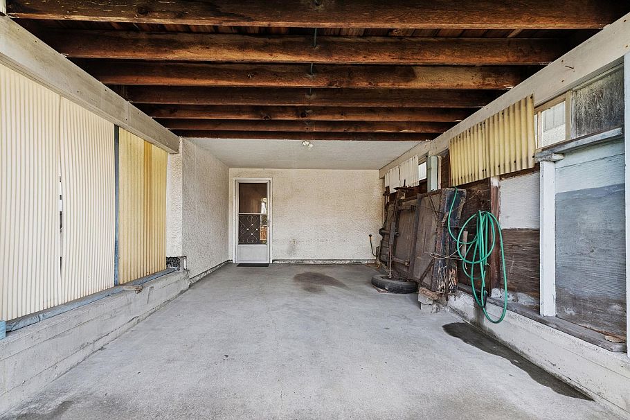 3129 E 23 Avenue Vancouver, BC - 34