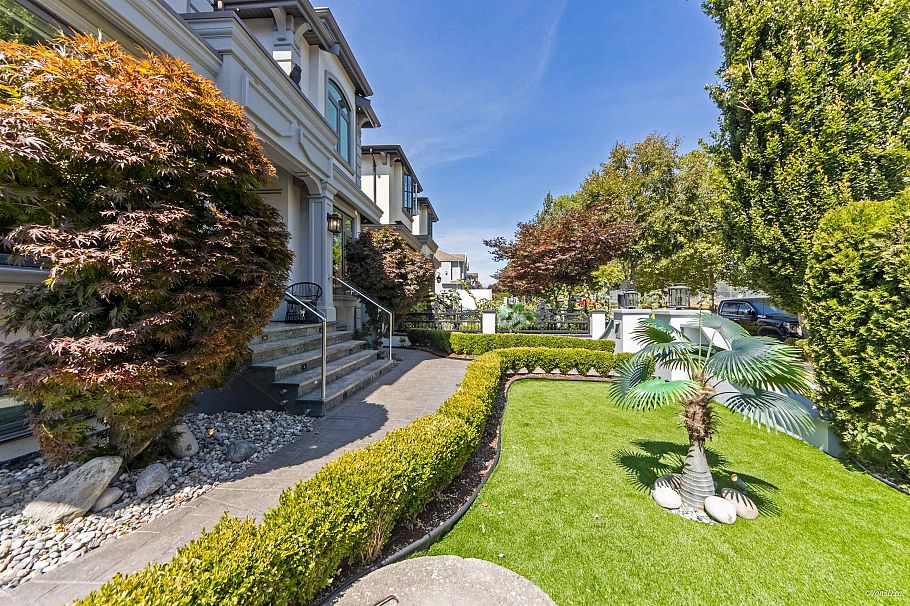 6913 Argyle Street Vancouver, BC - 39