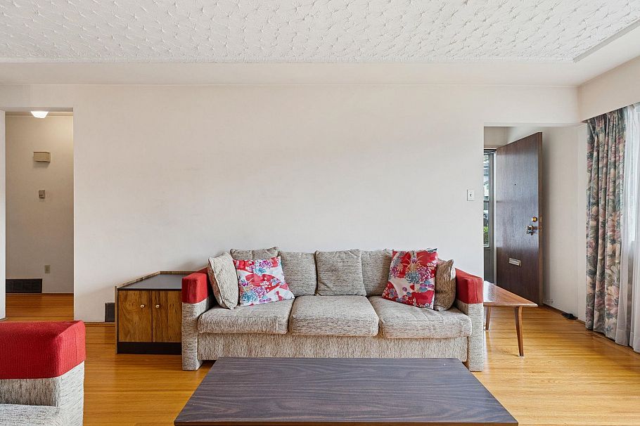 3129 E 23 Avenue Vancouver, BC - 10