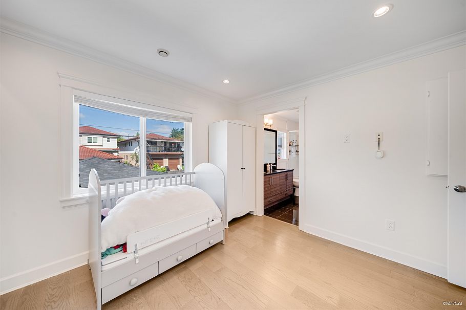 5319 Chambers Street Vancouver, BC - 23