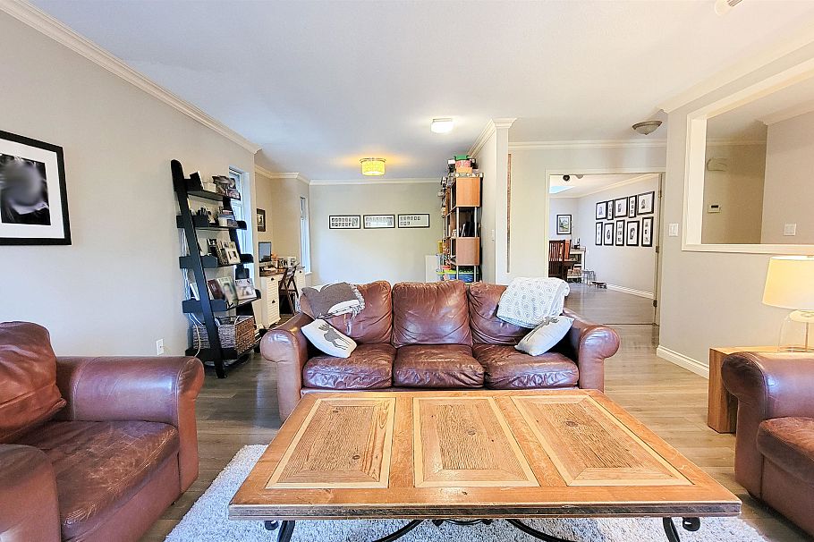 3595 Wellington Crescent North Vancouver, BC - 30