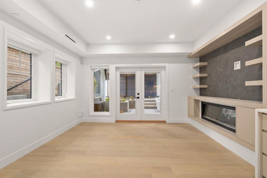 2438 W 49th Avenue Vancouver, BC - 7