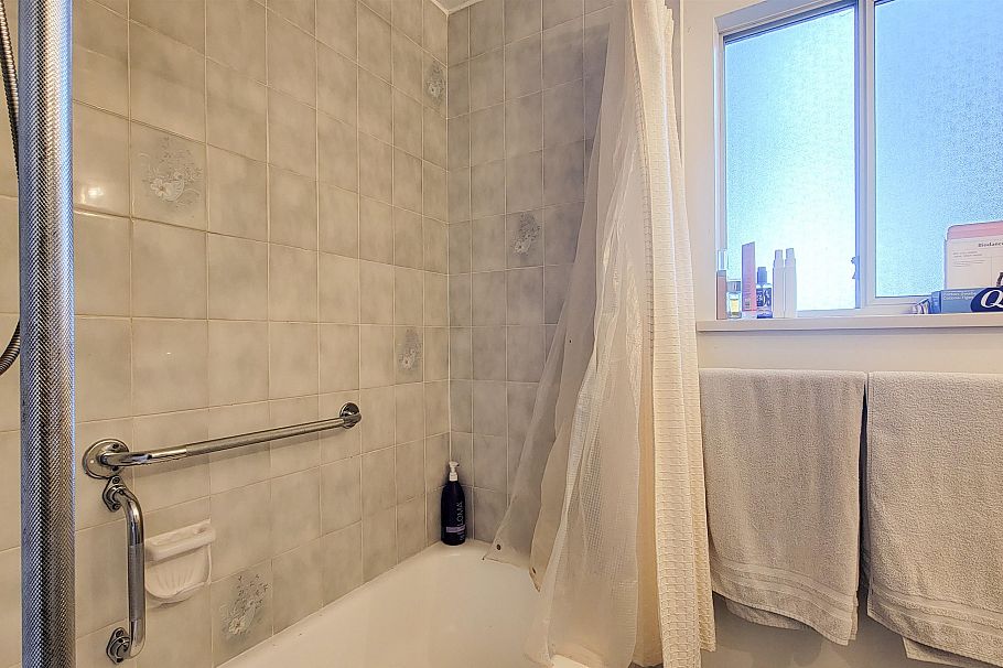 3595 Wellington Crescent North Vancouver, BC - 23