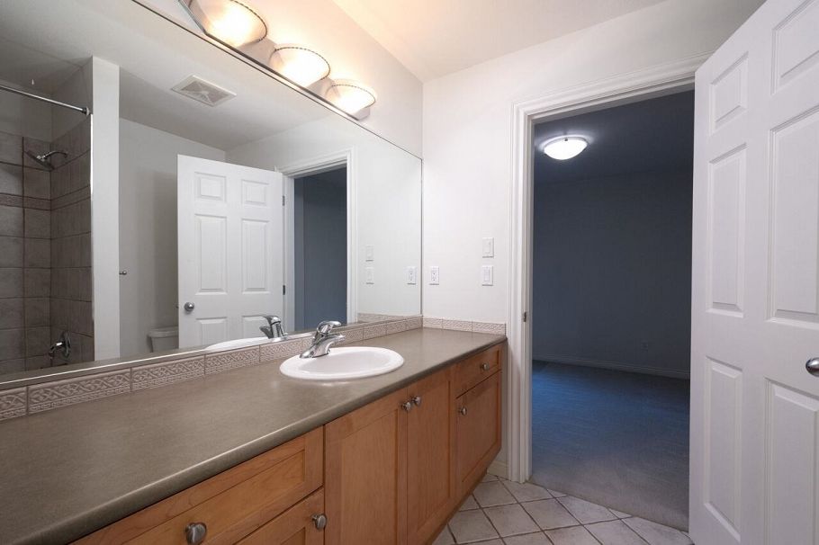 338 N Dollarton Highway North Vancouver, BC - 31