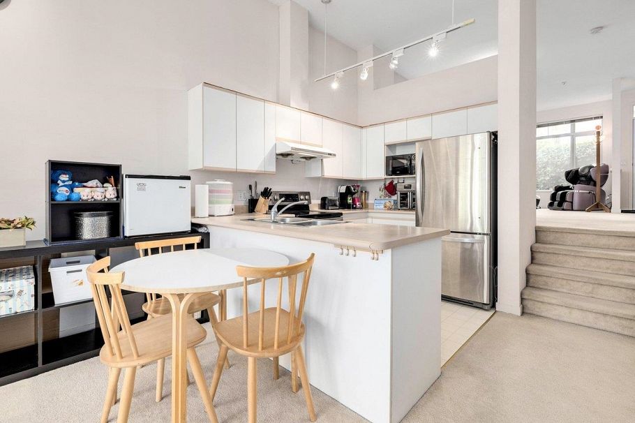1 3576 Rainier Place Vancouver, BC - 4