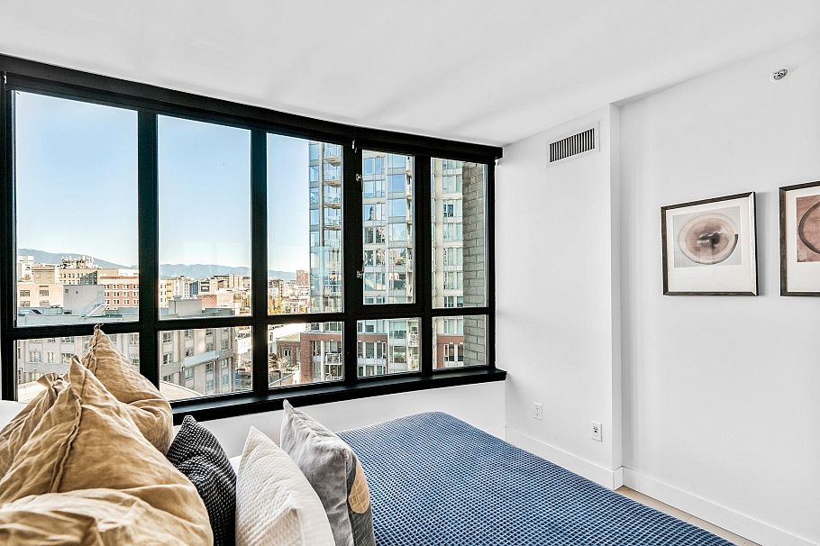 907 63 Keefer Place Vancouver, BC - 10