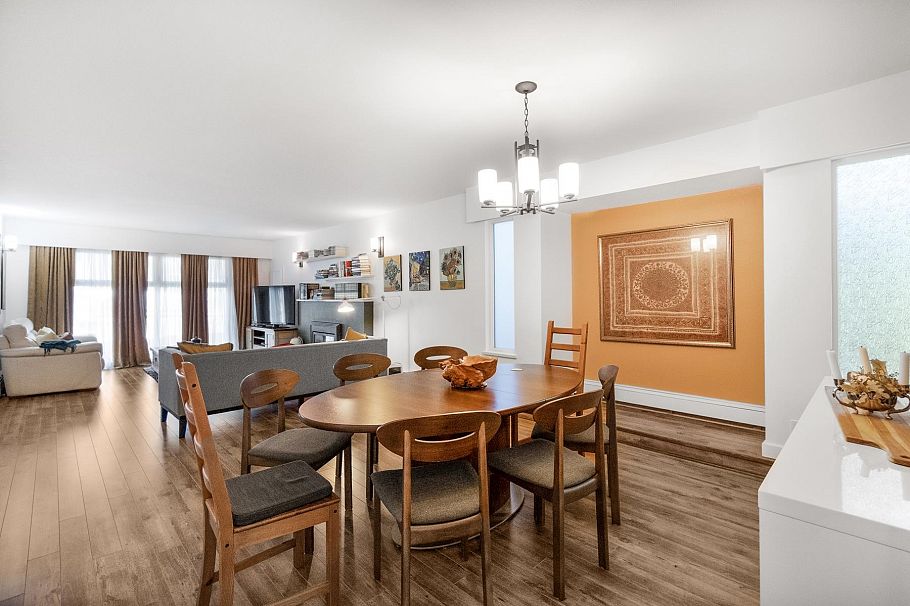 815 E 29th Street North Vancouver, BC - 11