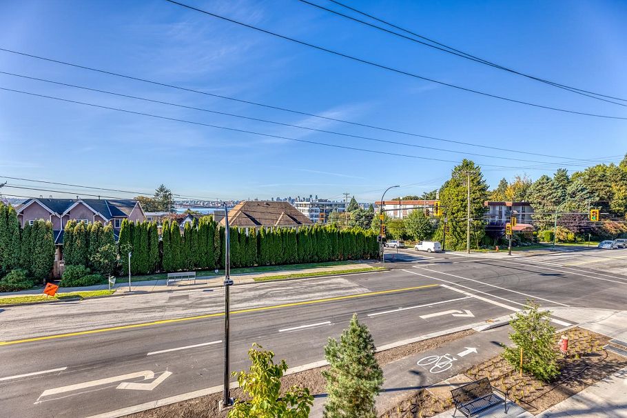 104/204 422 E 3rd Street North Vancouver, BC - 14