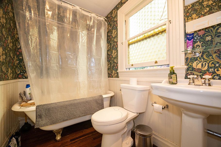 1117 Pendrell Street Vancouver, BC - 16