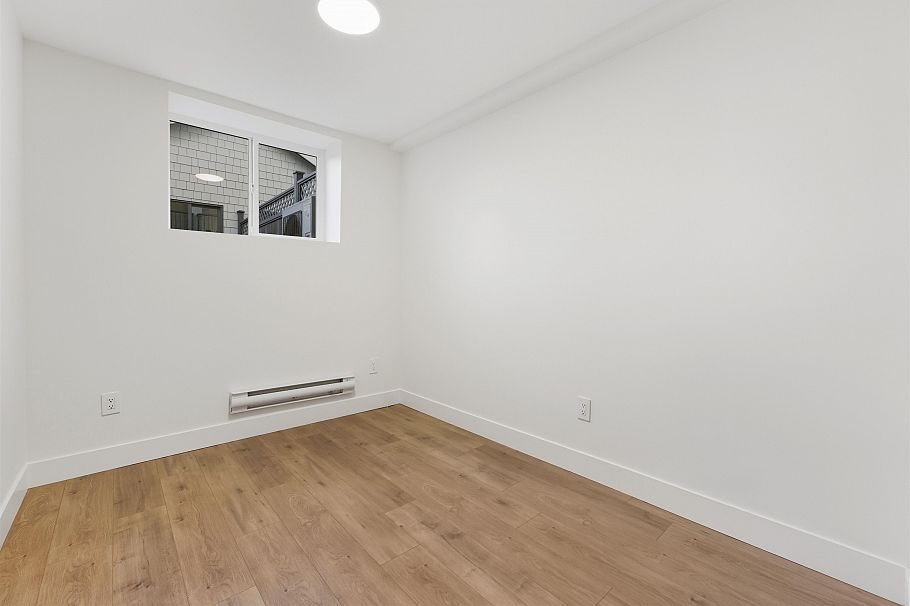 1761 W 16th Avenue Vancouver, BC - 30