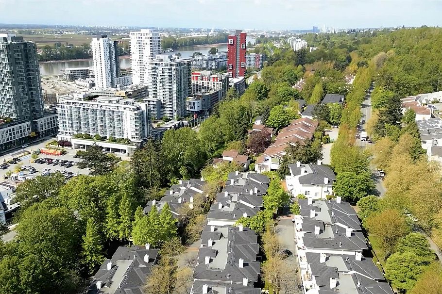 1 3576 Rainier Place Vancouver, BC - 22