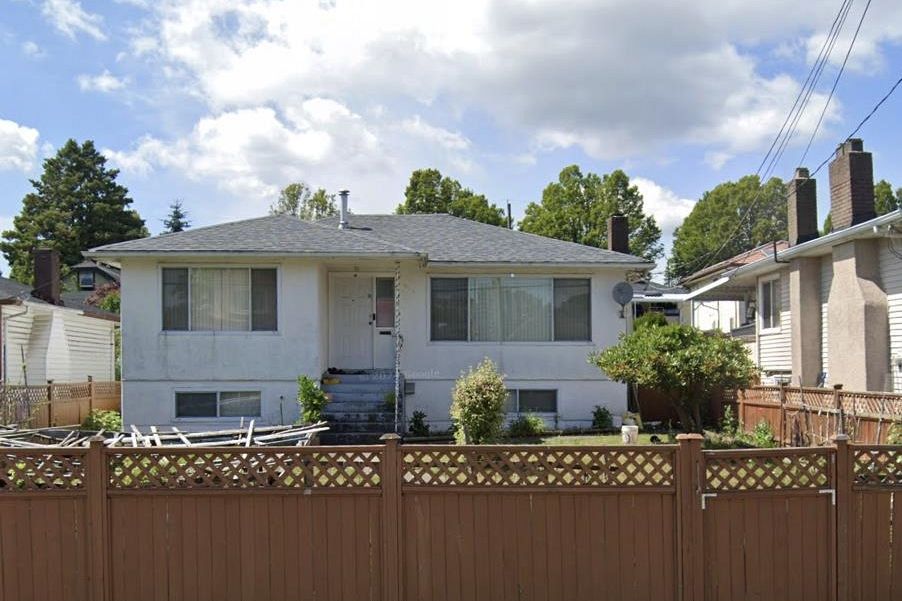 4951 Rupert Street Vancouver, BC - 1