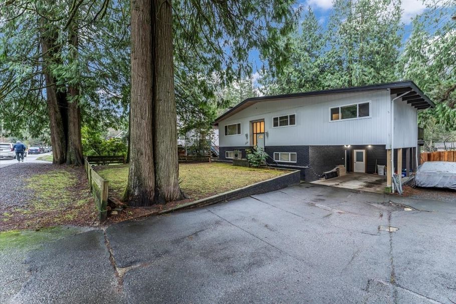 1707 Dempsey Road North Vancouver, BC - 3
