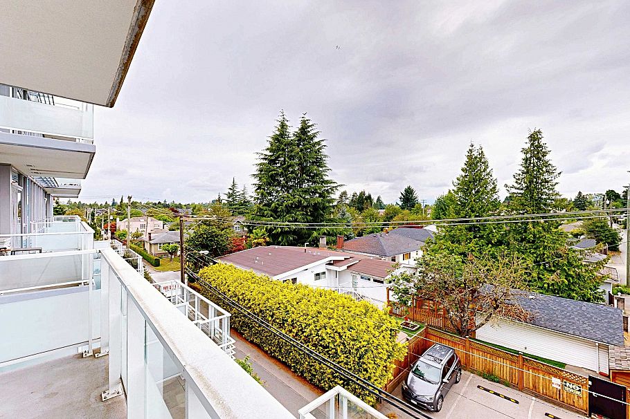 408 677 W 41st Avenue Vancouver, BC - 35