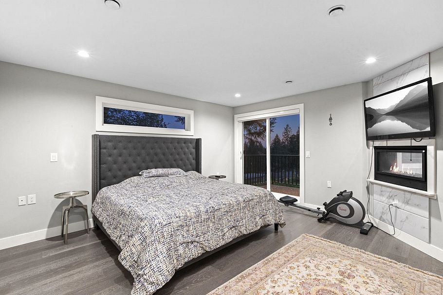 4935 Cedarcrest Avenue North Vancouver, BC - 21