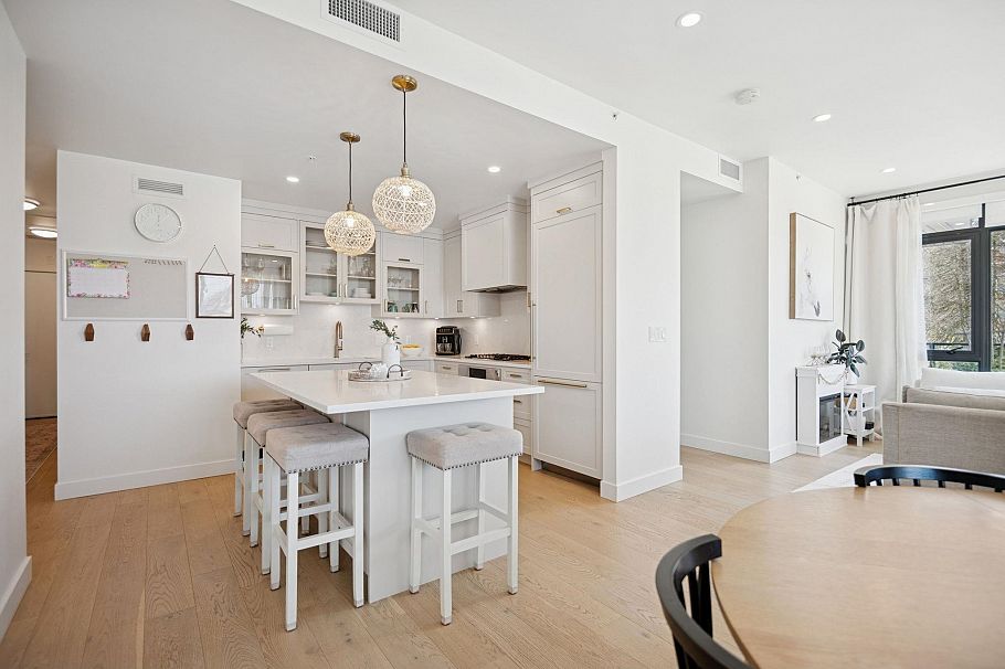 510 4427 Cambie Street Vancouver, BC - 10