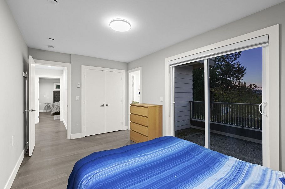 4935 Cedarcrest Avenue North Vancouver, BC - 28