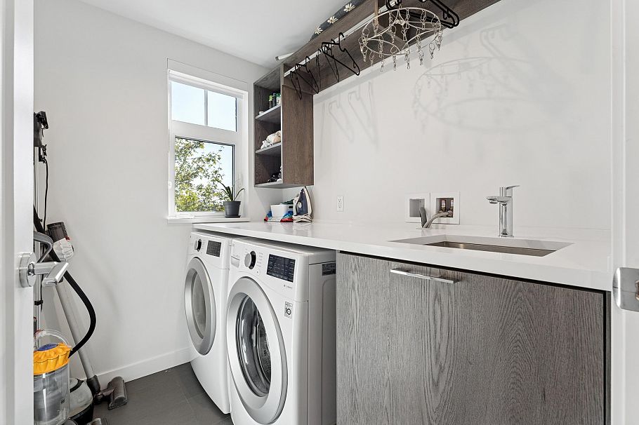 19 1960 Glenaire Drive North Vancouver, BC - 28