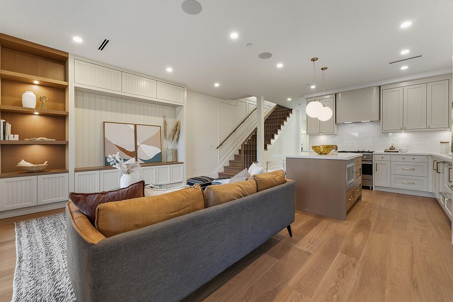 1761 W 16th Avenue Vancouver, BC - 13