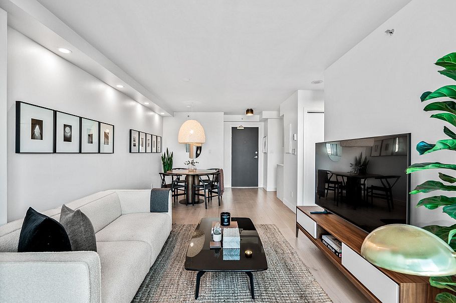 907 63 Keefer Place Vancouver, BC - 2