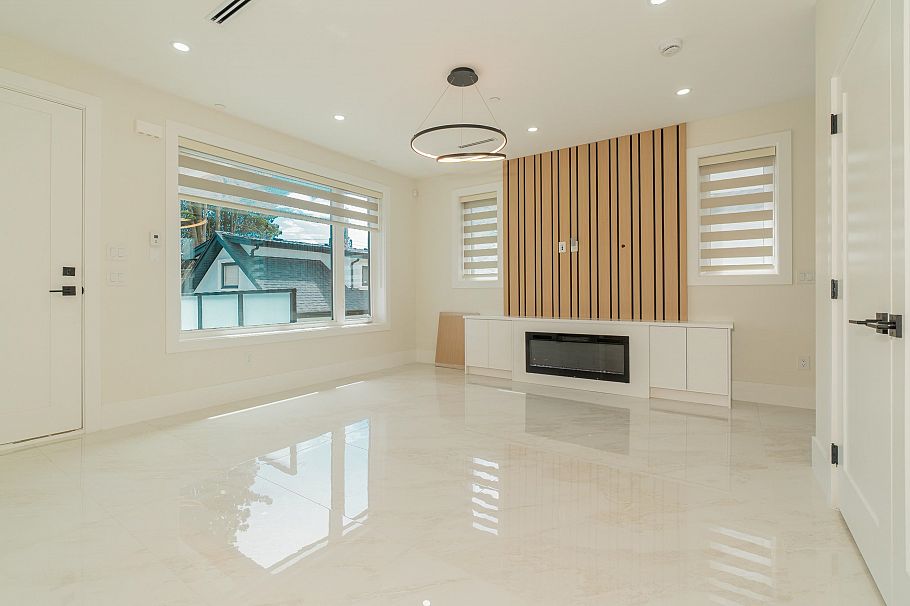 1554 W 66th Avenue Vancouver, BC - 4