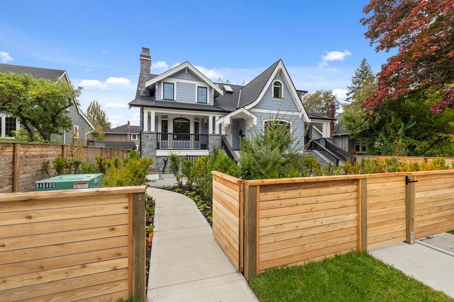 2438 W 49th Avenue Vancouver, BC - 22