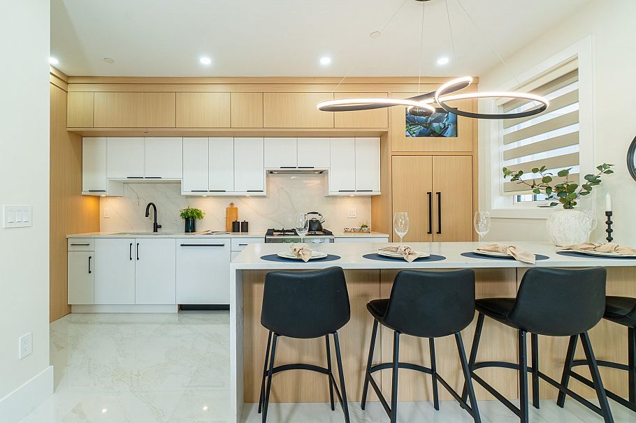 1554 W 66th Avenue Vancouver, BC - 7