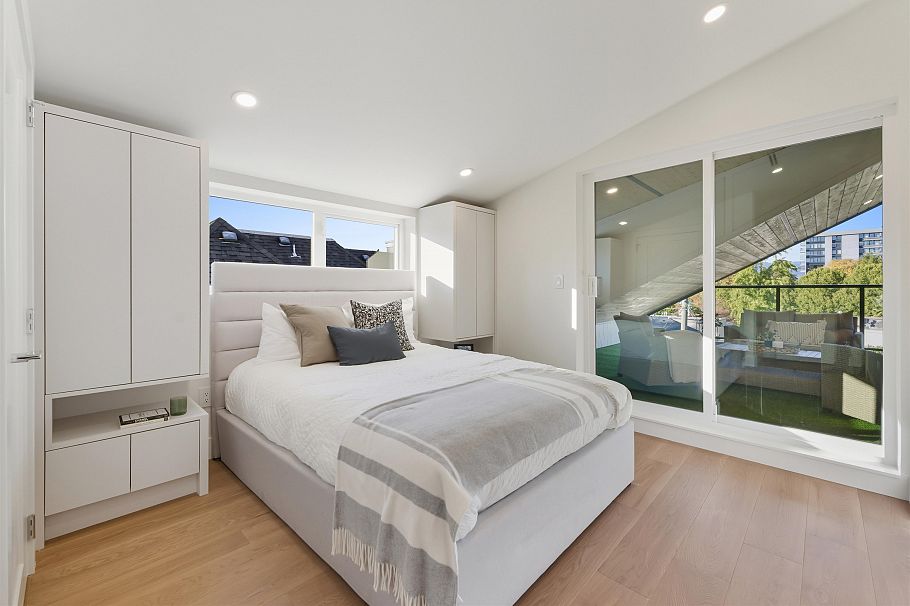 1761 W 16th Avenue Vancouver, BC - 25