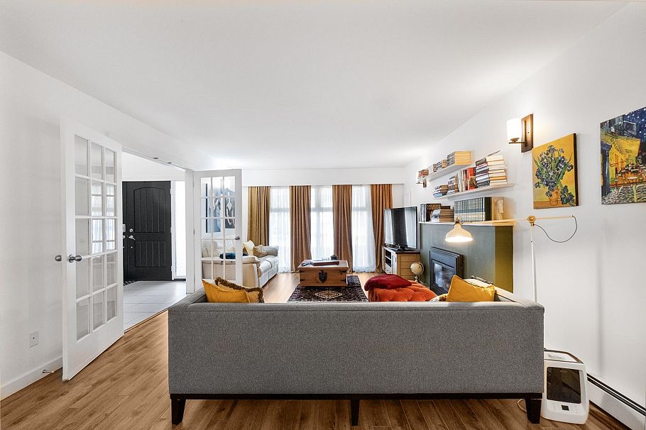 815 E 29th Street North Vancouver, BC - 9