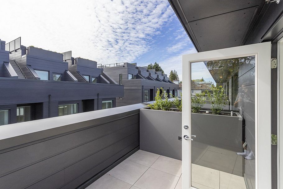 563 W 26th Avenue Vancouver, BC - 22