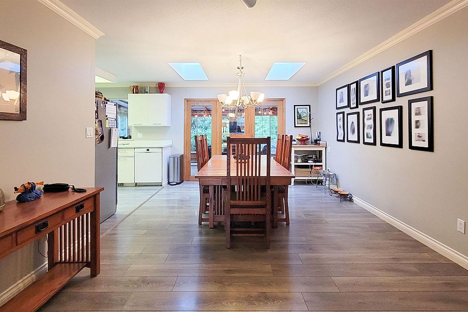 3595 Wellington Crescent North Vancouver, BC - 36