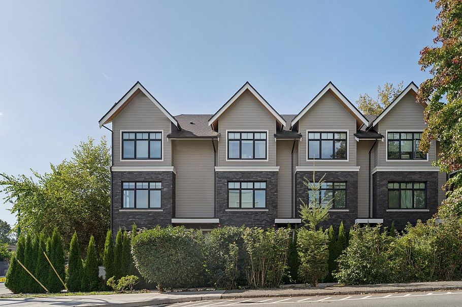 19 1960 Glenaire Drive North Vancouver, BC - 1