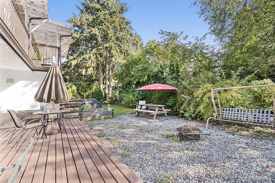 815 E 29th Street North Vancouver, BC - 25