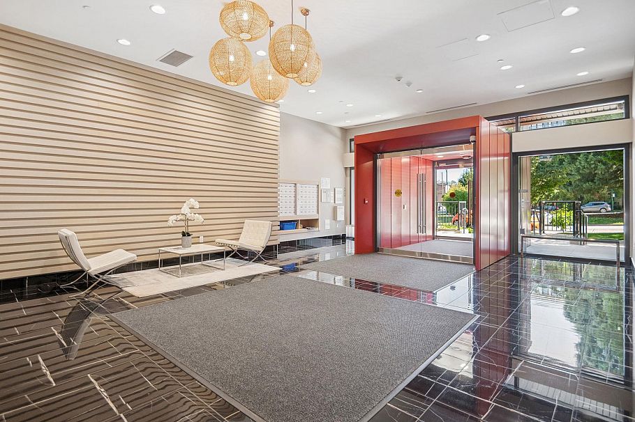 510 4427 Cambie Street Vancouver, BC - 25