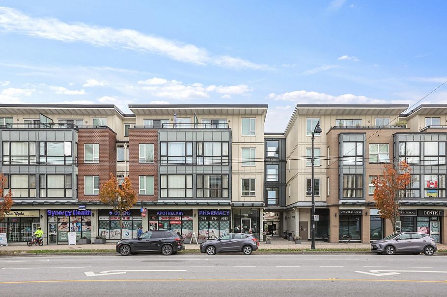 PH3 2239 Kingsway Street Vancouver, BC - 2