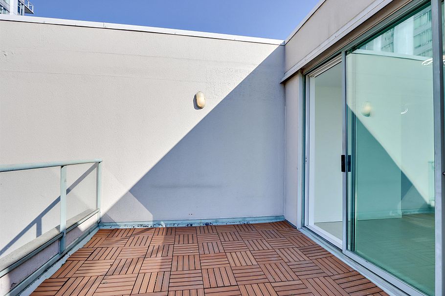 1203 140 E 14th Street North Vancouver, BC - 16