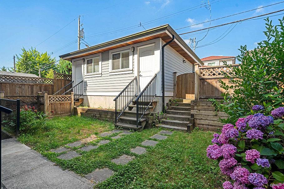 5319 Chambers Street Vancouver, BC - 28