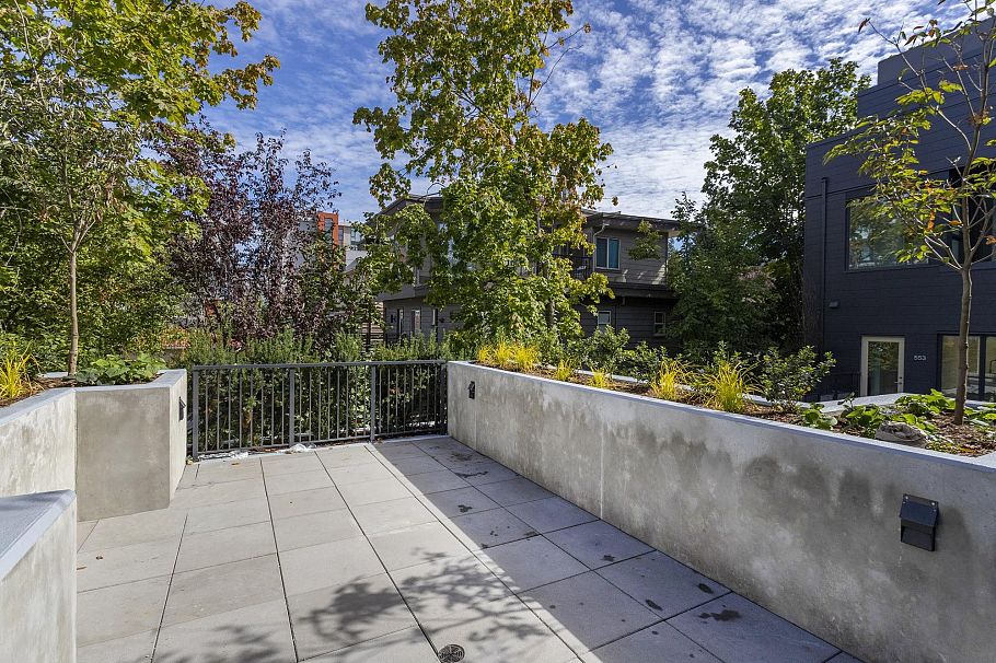 563 W 26th Avenue Vancouver, BC - 31