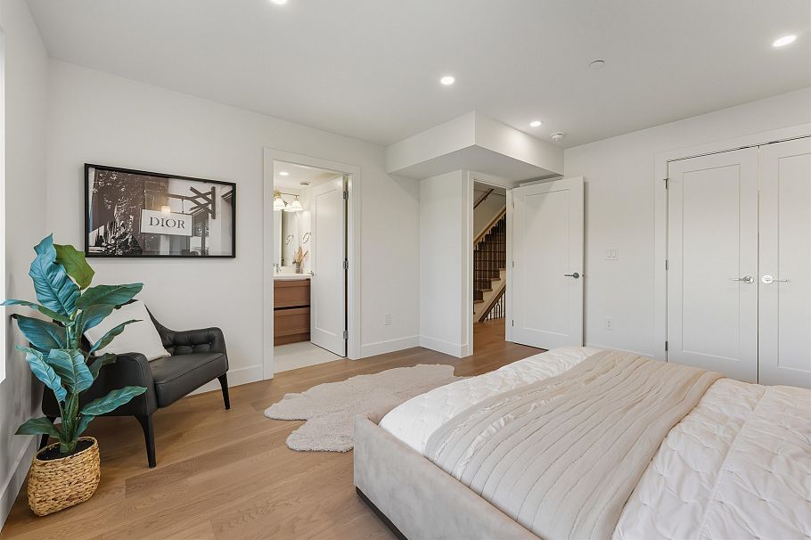 1761 W 16th Avenue Vancouver, BC - 19