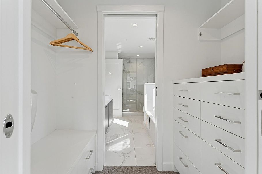 19 1960 Glenaire Drive North Vancouver, BC - 21