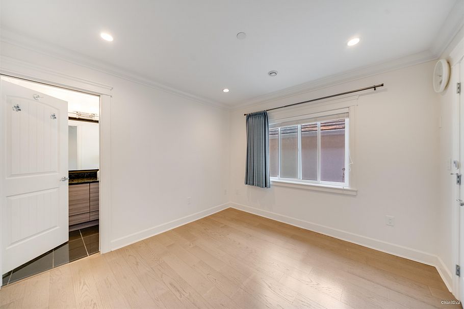 5319 Chambers Street Vancouver, BC - 20