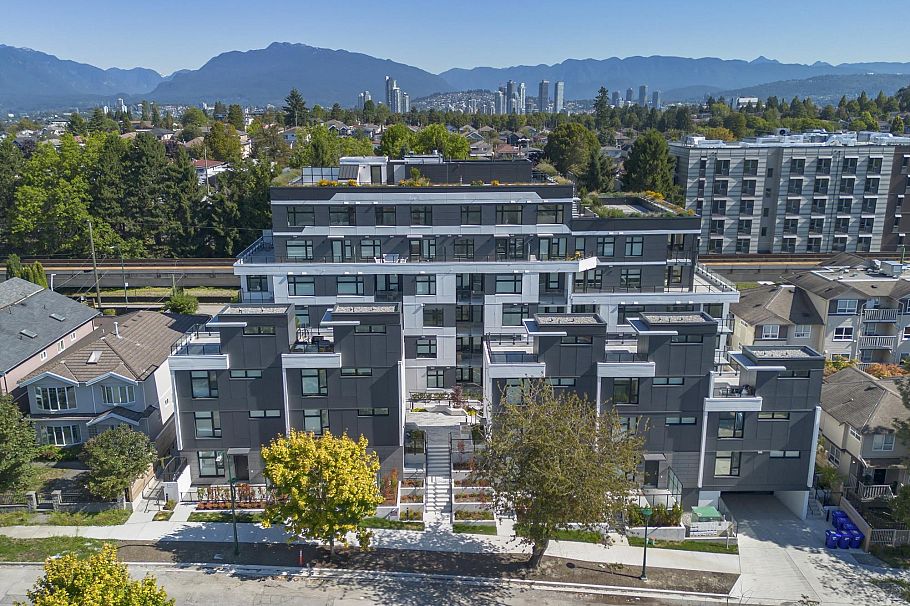 206 3264 Vanness Avenue Vancouver, BC - 20