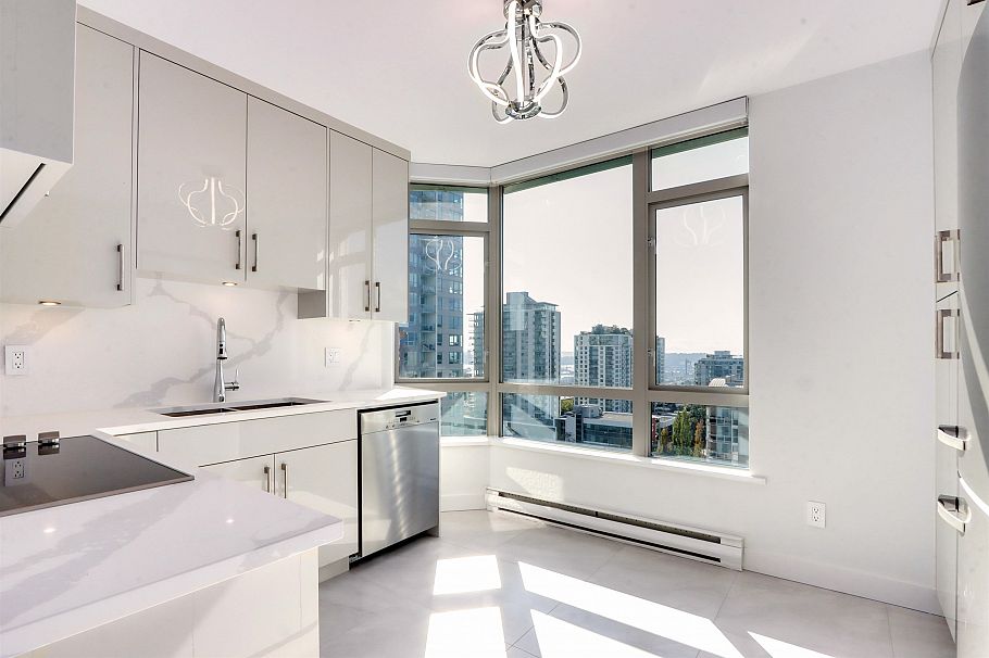 1203 140 E 14th Street North Vancouver, BC - 10