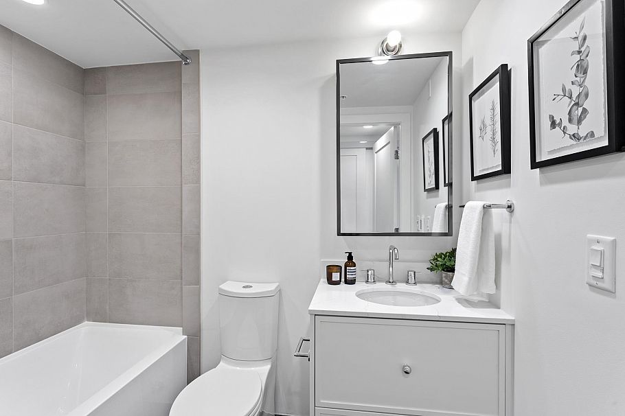 563 W 26th Avenue Vancouver, BC - 16