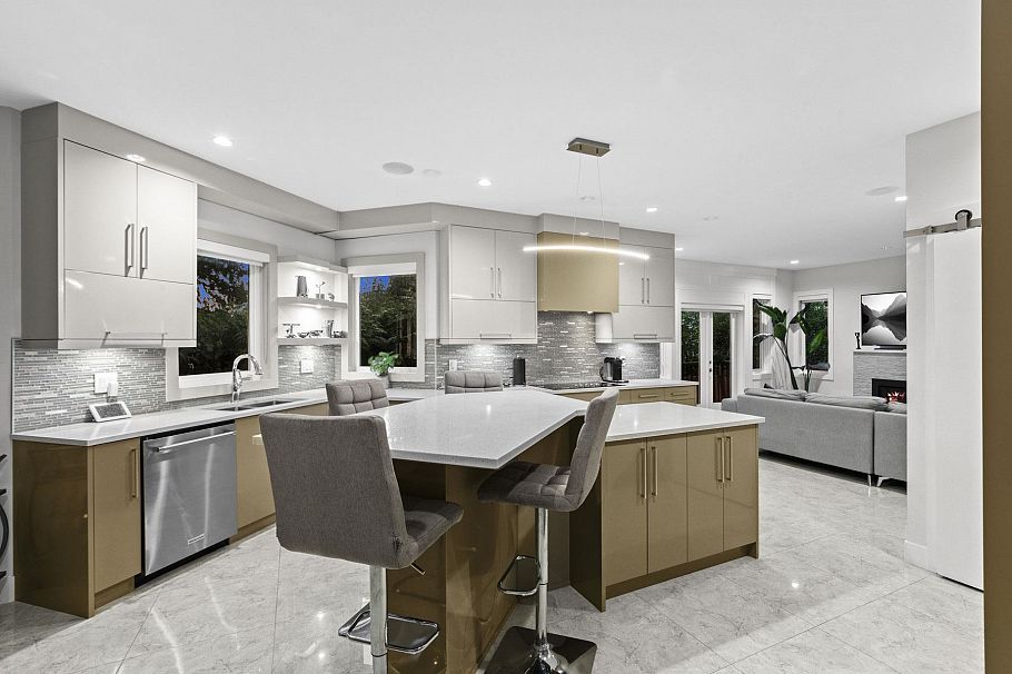 4935 Cedarcrest Avenue North Vancouver, BC - 10