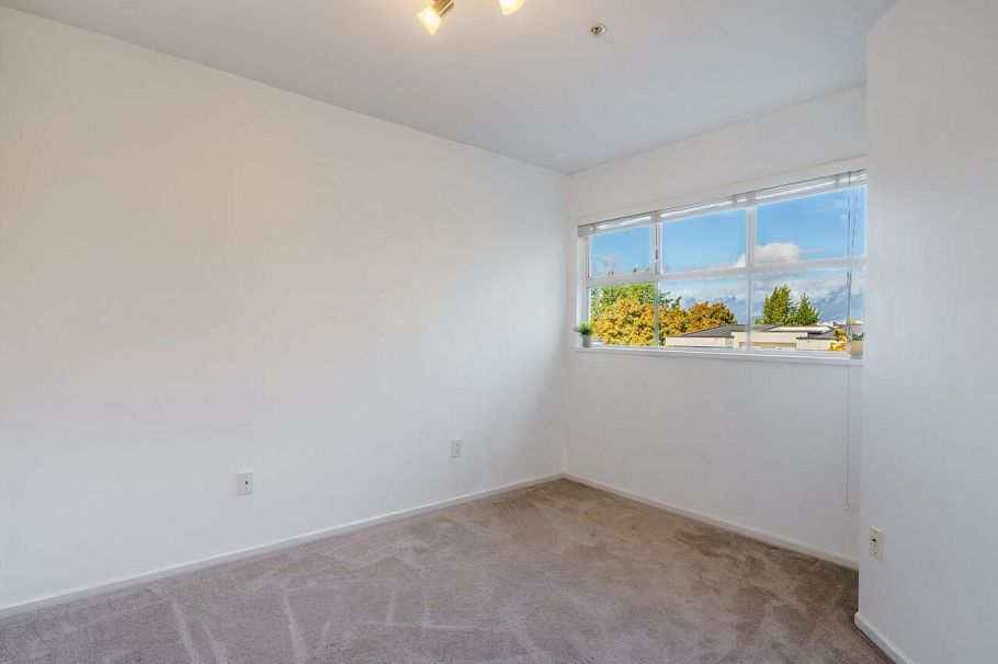 410 2388 Triumph Street Vancouver, BC - 23