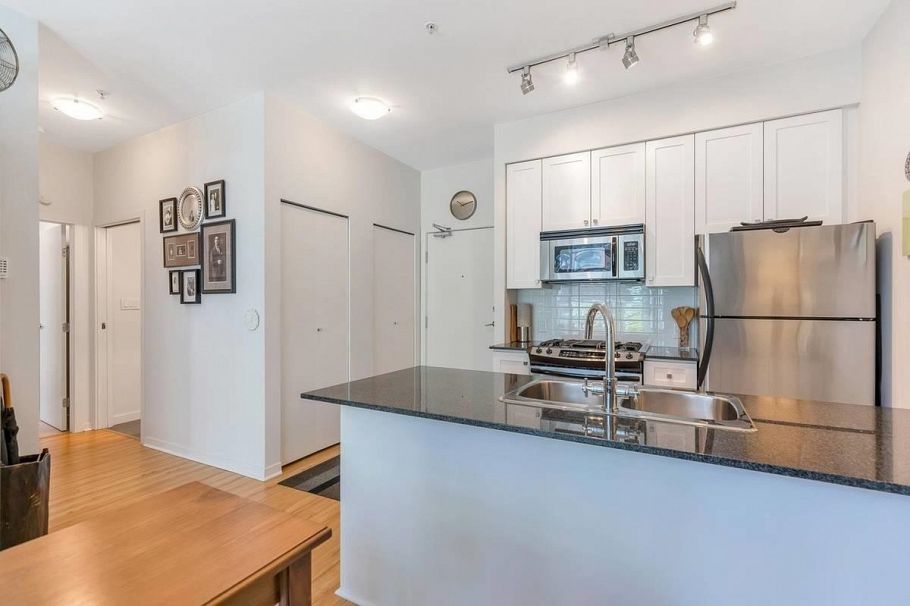 304 480 ROBSON STREET, Vancouver BC V6B 1S1 Vancouver, BC - 4